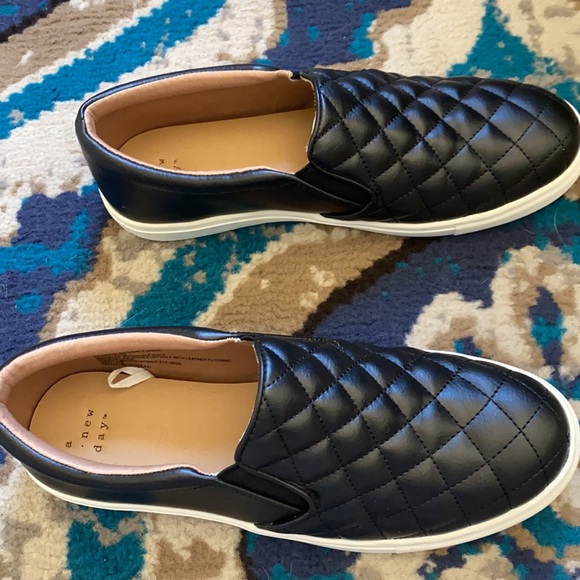 A New Day black slip on sneakers size 8.5 women’s - Picture 4 of 8
